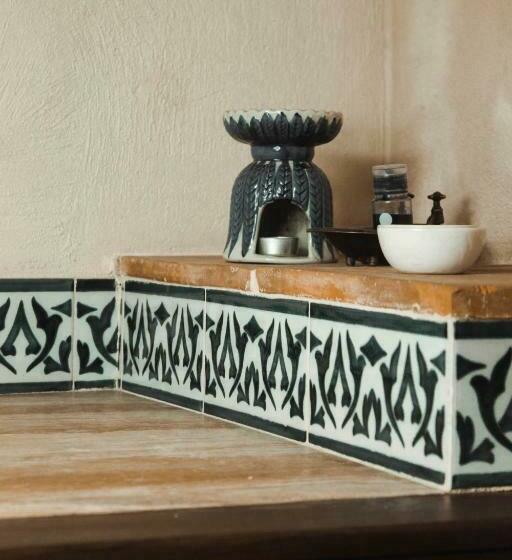 هاستل Fery & Nico