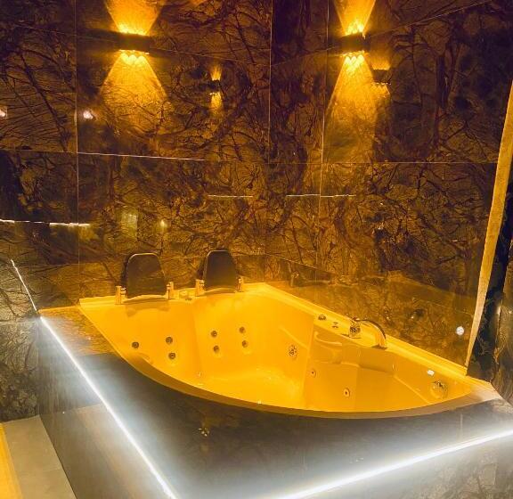 تختخواب و صبحانه Aysultan Stone House