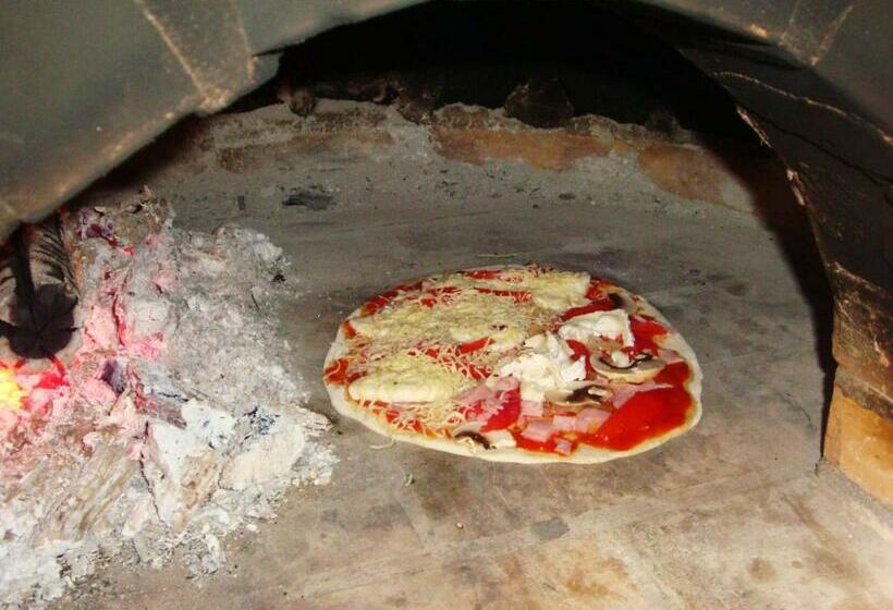 ベッドアンドブレックファースト Le Village Hôtes