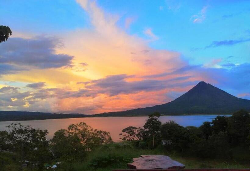 تختخواب و صبحانه Sunset Inn
