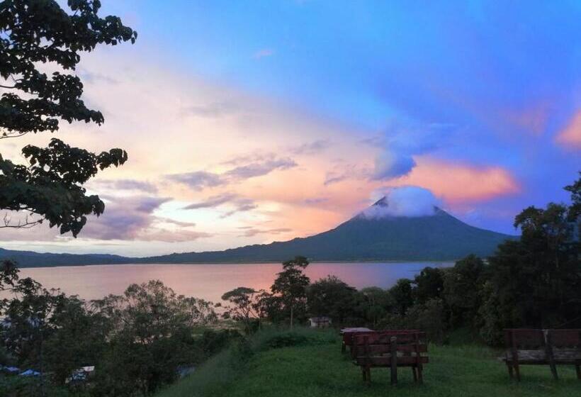 تختخواب و صبحانه Sunset Inn