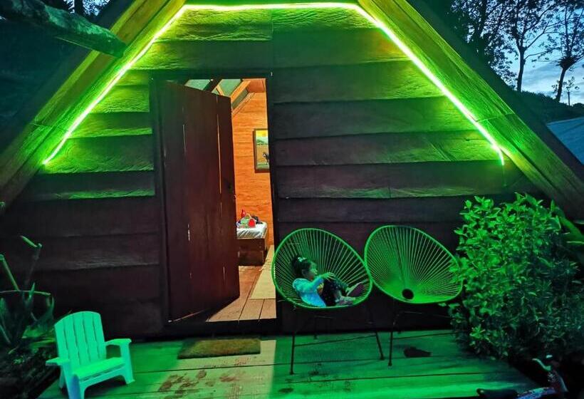 تختخواب و صبحانه Sunset Inn