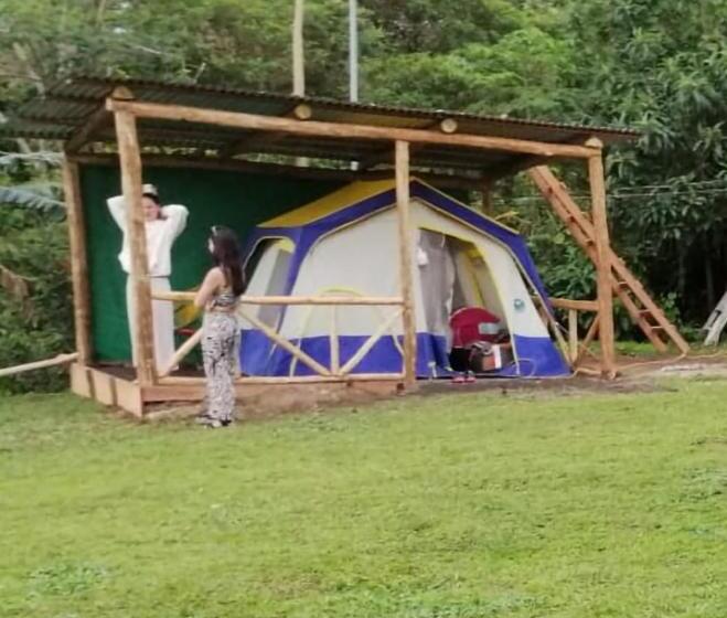 تختخواب و صبحانه Sunset Inn
