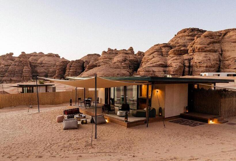 هتل Our Habitas Alula