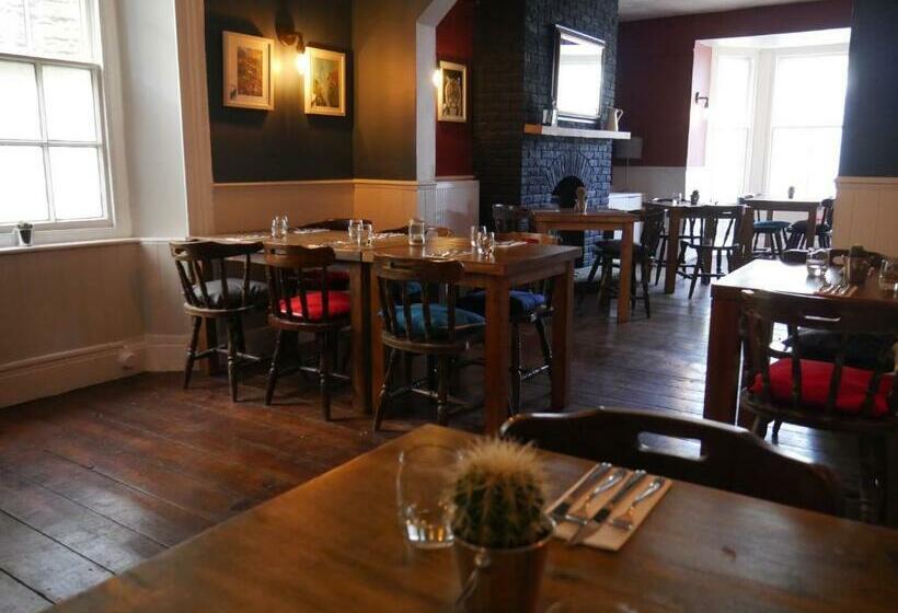 酒店 The Fox And Hounds
