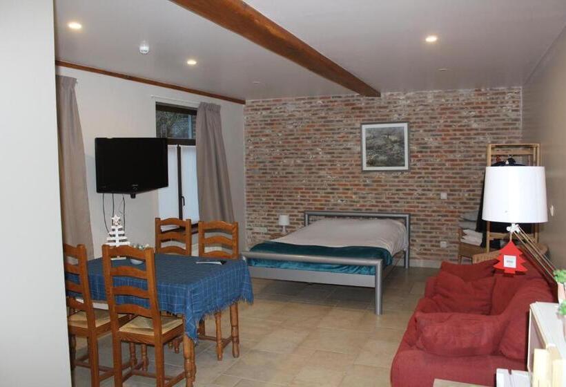 Saffels Nest 33