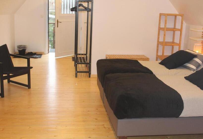 Saffels Nest 33