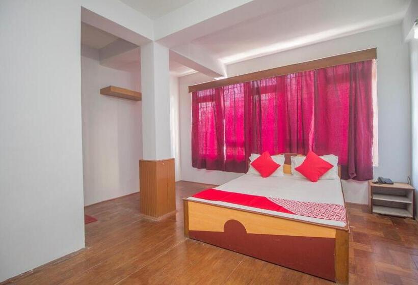 هتل O Nourpem Residency