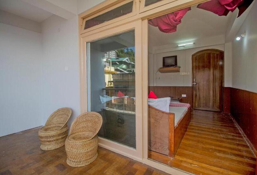 هتل O Nourpem Residency