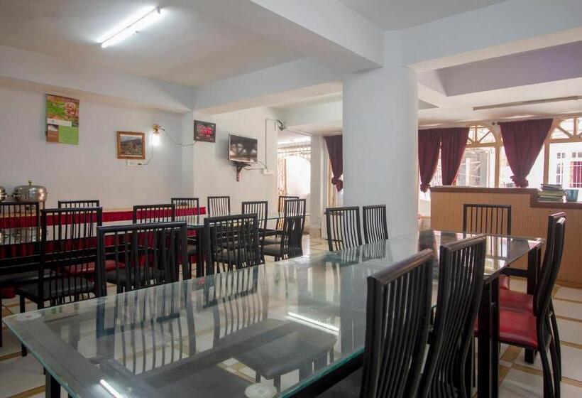 هتل O Nourpem Residency