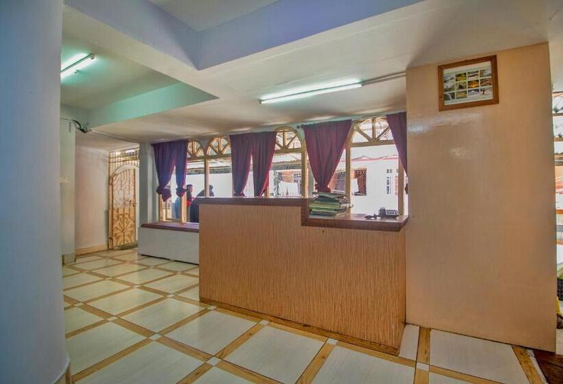 هتل O Nourpem Residency
