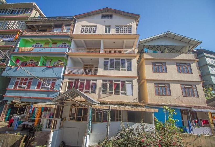 هتل O Nourpem Residency