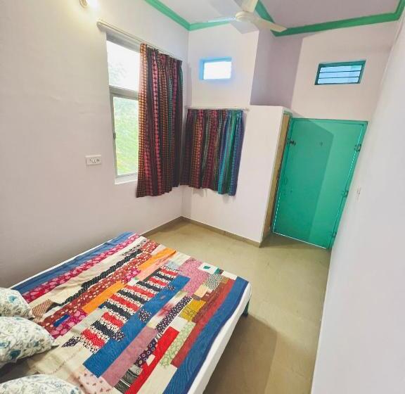 פנסיון Bhoora House
