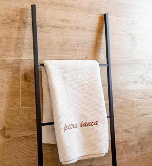 پانسیون Villa Domus Petraianca