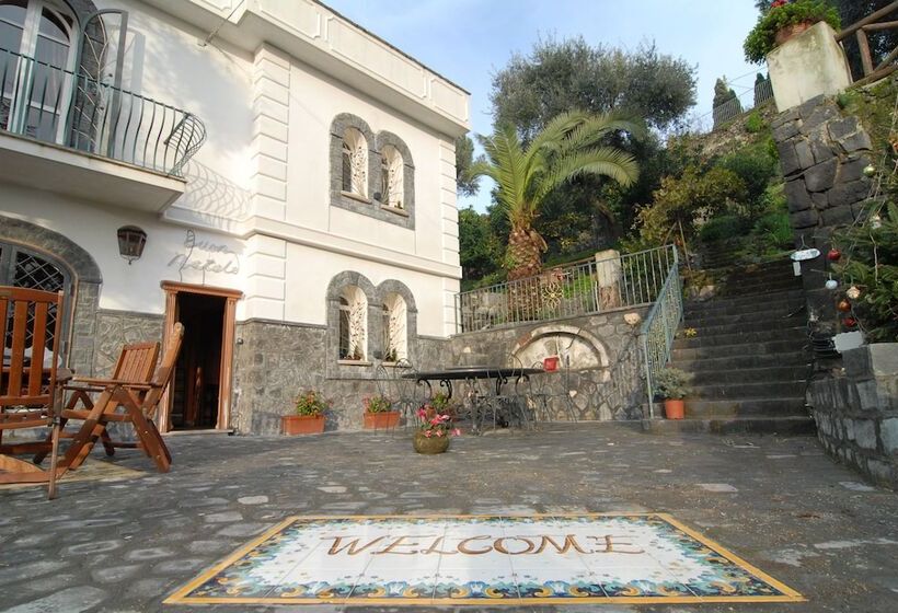 تختخواب و صبحانه La Dimora Le Fumarole Rooms