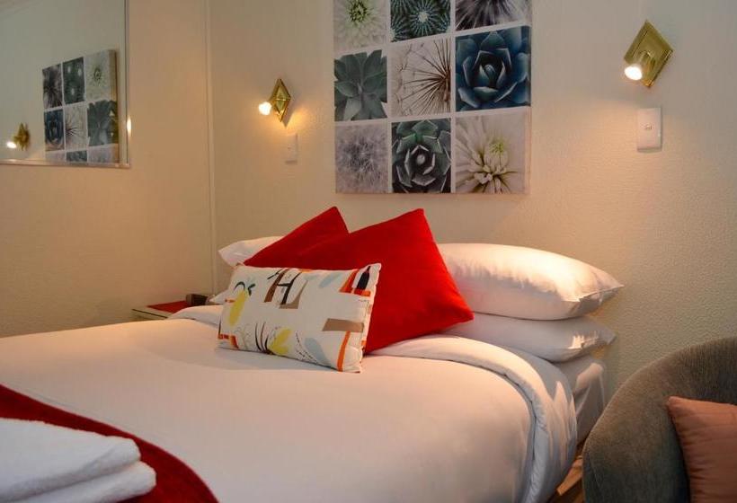 호텔 Canberra Short Term & Holiday Accommodation