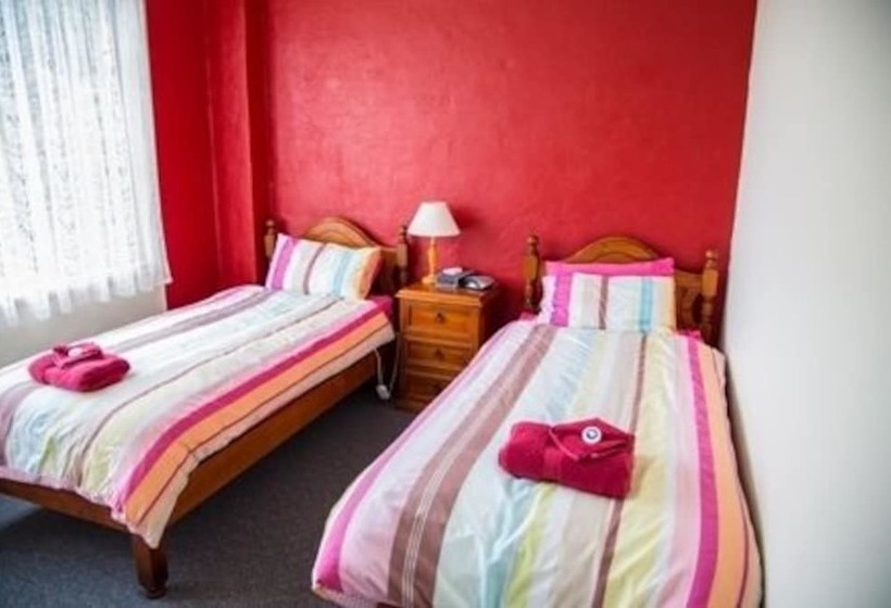 Отель Cape Bridgewater Seaview Lodge