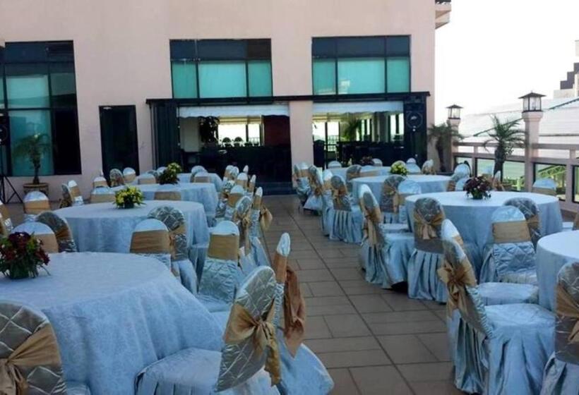 فندق Crystal Lodge