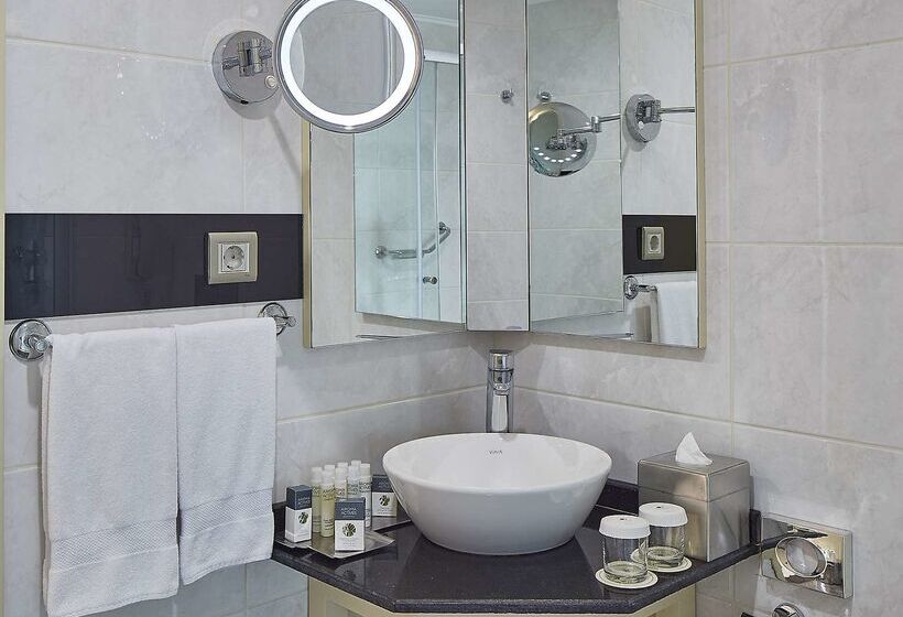 Doubletree By Hilton Hotel Izmir   Alsancak