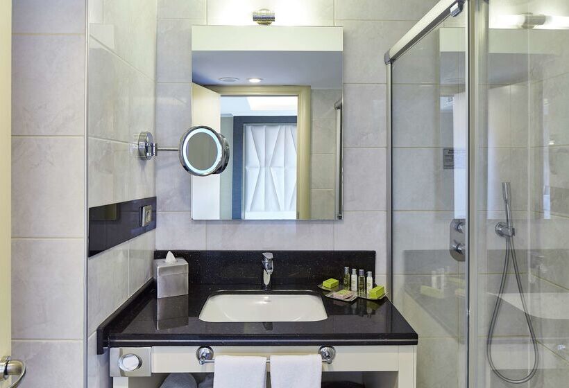 Doubletree By Hilton Hotel Izmir   Alsancak