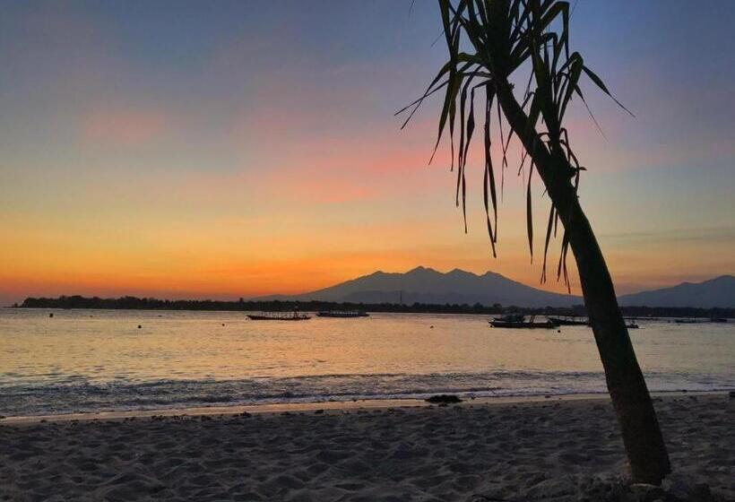 هتل Good Heart Resort Gili Trawangan