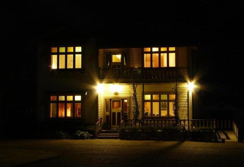 בית מלון כפרי Holly Homestead B&b