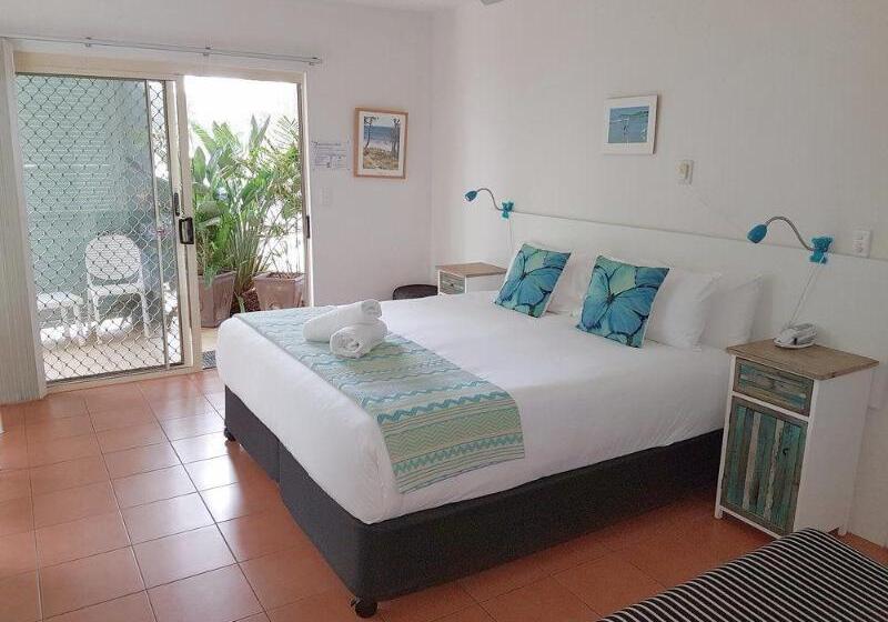 هتل Lennox Beach Resort