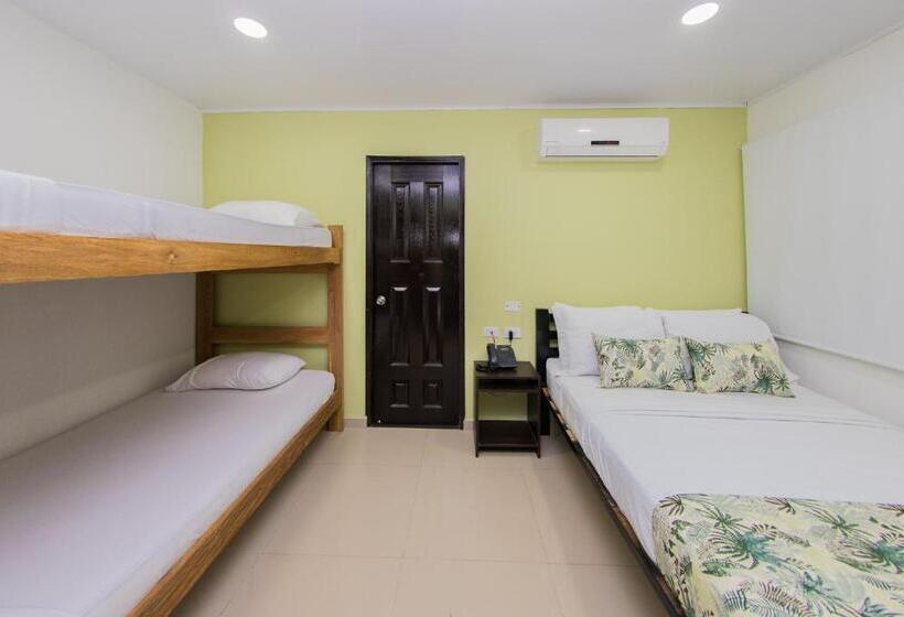 هتل Marina Suites By Geh Suites