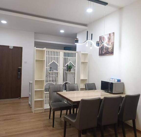 هتل Mega Inn