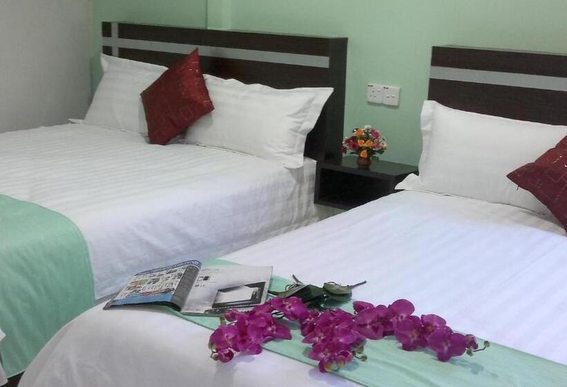 هتل Mega Inn