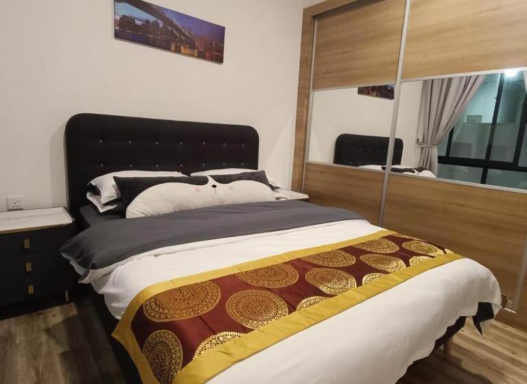 هتل Mega Inn