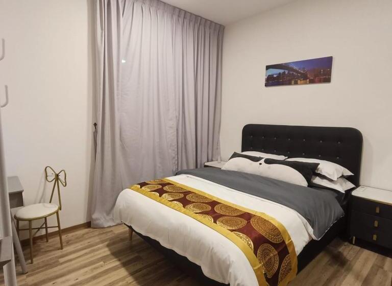 هتل Mega Inn