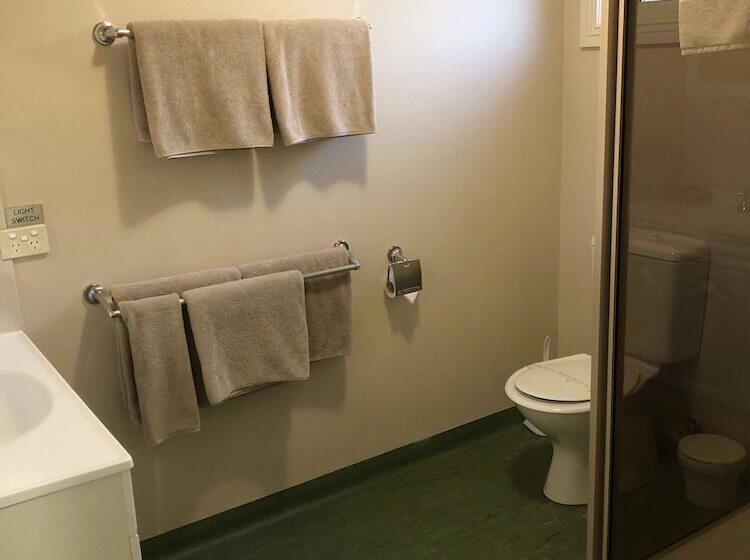 هتل Sheffield Motor Inn