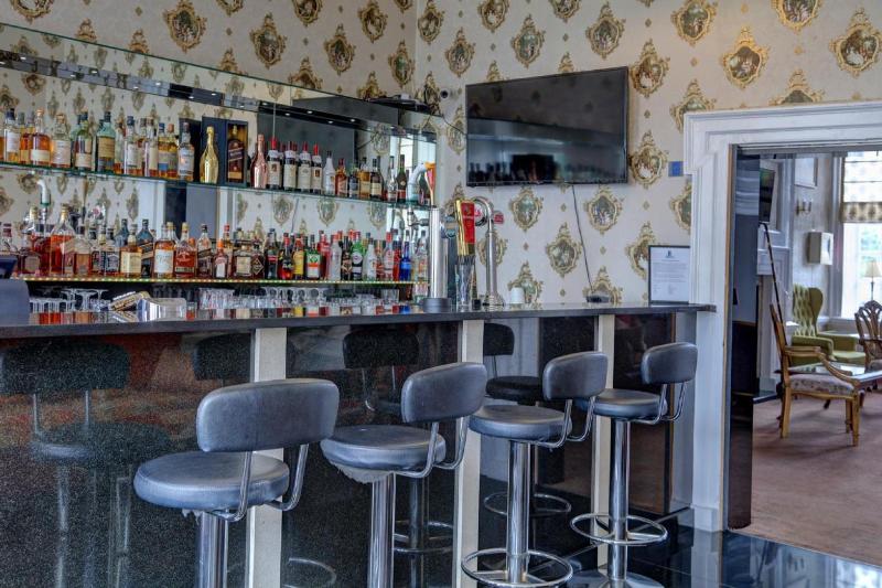 Hotel Sk Baylis House in Slough, starting at £44 Destinia