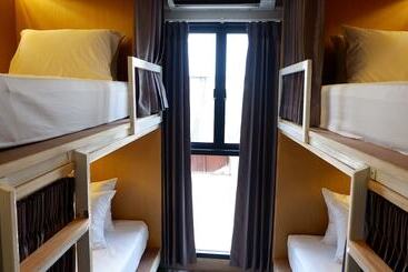 هتل Stay Thapae Hostel