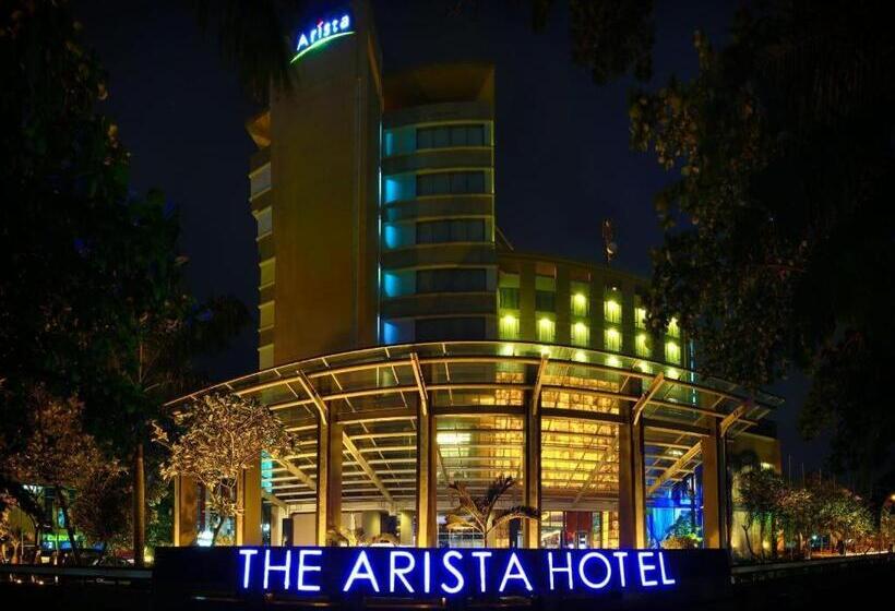 هتل The Arista