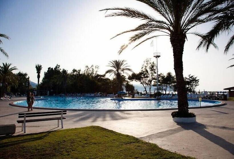 هتل Tindari Resort & Marina Beach