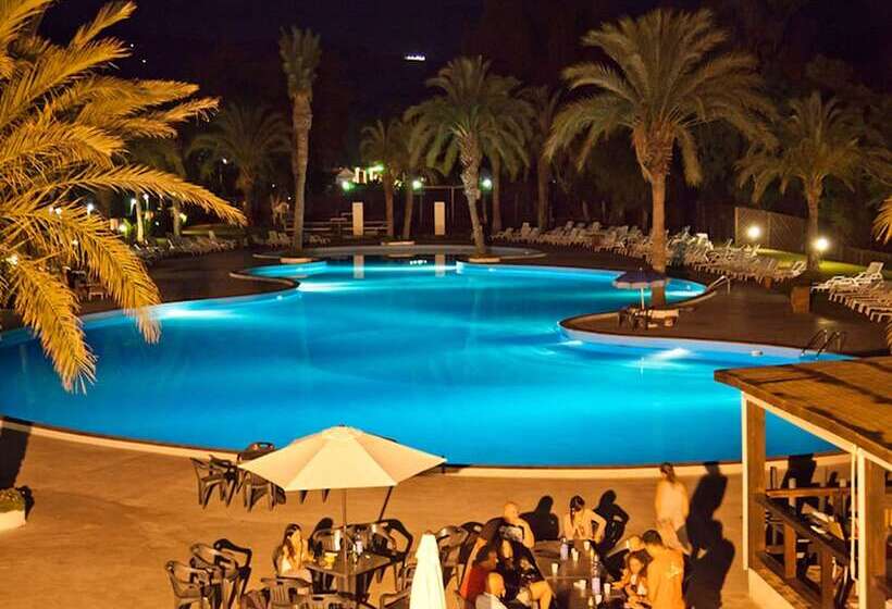 هتل Tindari Resort & Marina Beach
