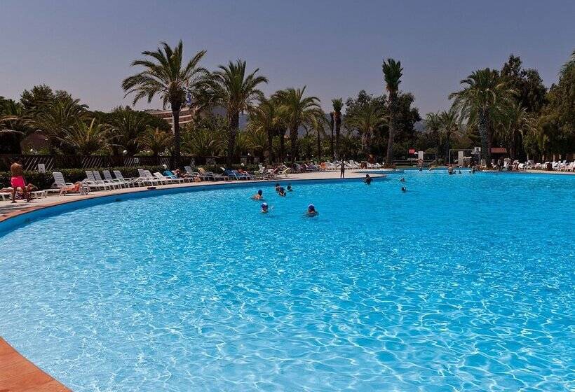 هتل Tindari Resort & Marina Beach