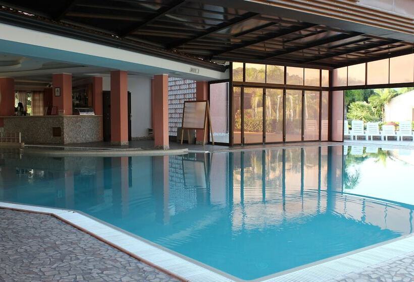 هتل Tindari Resort & Marina Beach
