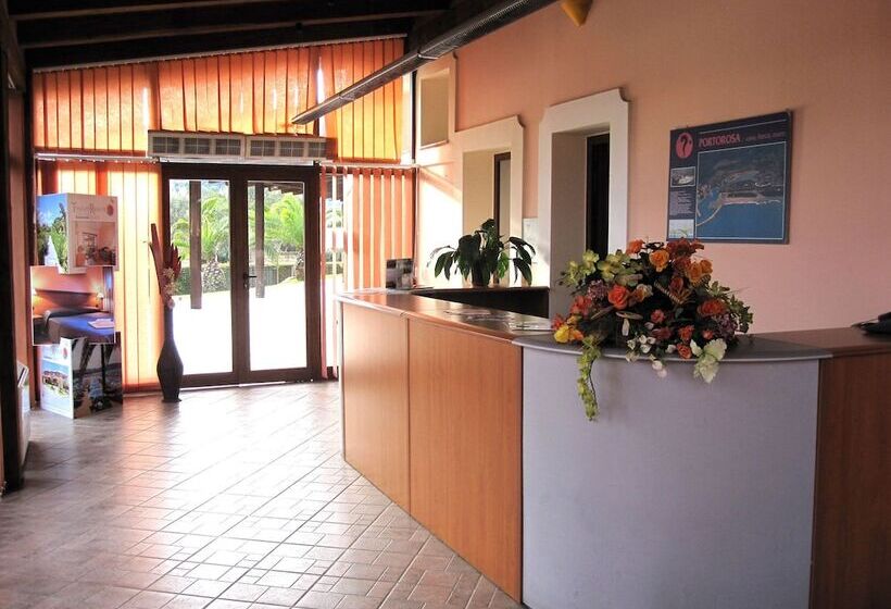 هتل Tindari Resort & Marina Beach
