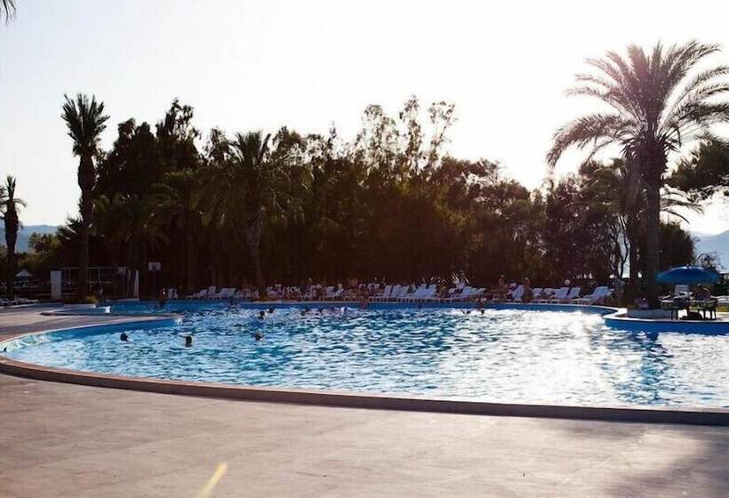 هتل Tindari Resort & Marina Beach