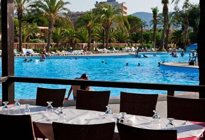 هتل Tindari Resort & Marina Beach