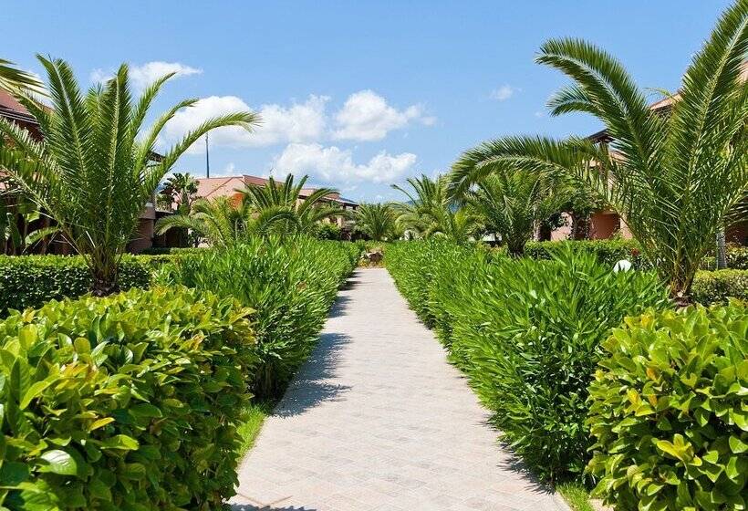 هتل Tindari Resort & Marina Beach