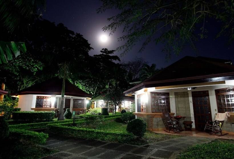 Villa Acacia