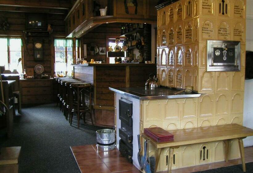 تختخواب و صبحانه Kiosek U Staré Lanovky