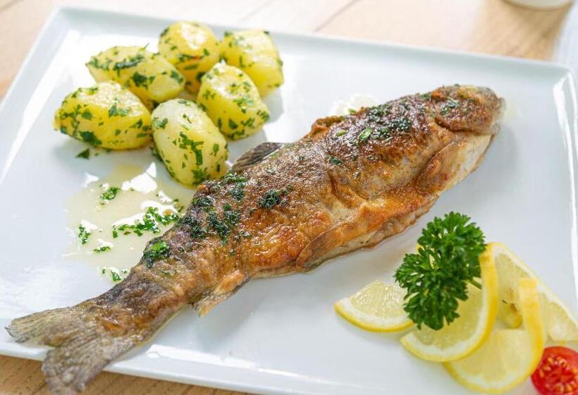 ホテル Gasthof Zur Post