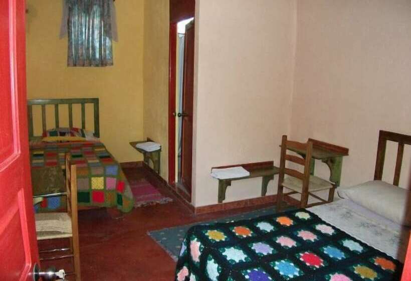 پانسیون Hostal Doña Chava