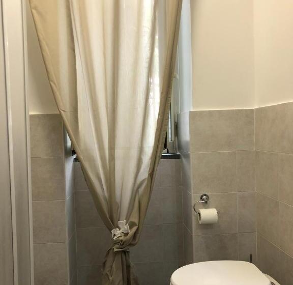 Golden Mile B&b