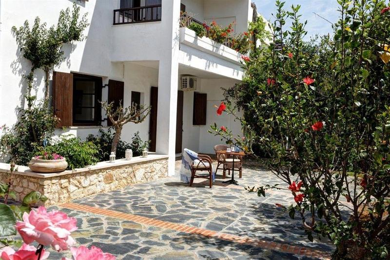 Hotel Alianthos Suites